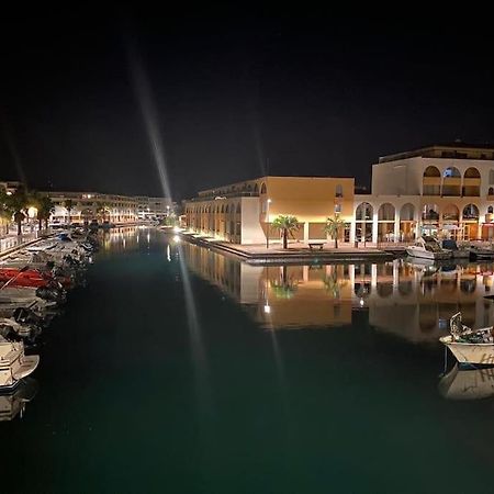 Studette Avec Spa & Jacuzzi Sète Exteriör bild